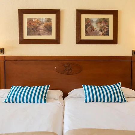 Hotel Leonardo Costa Del Sol 4*
